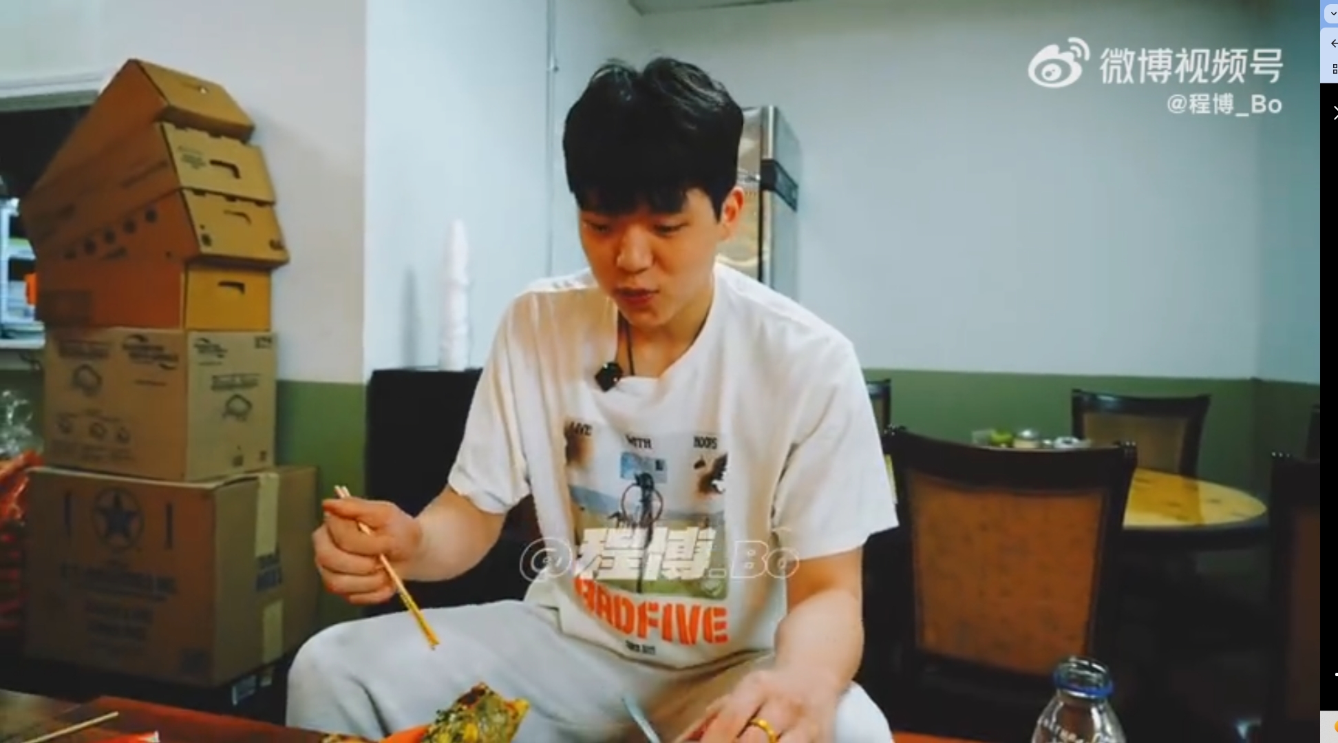 不要果子🤣！杨瀚森狂炫煎饼：我跟我琦哥也是梦幻联动了~